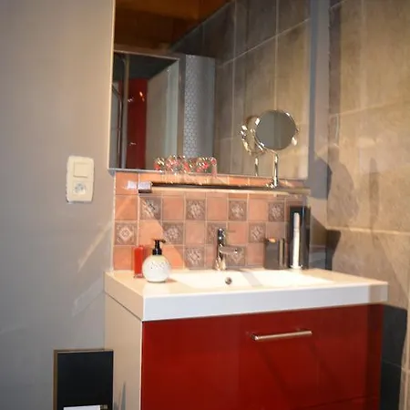 Bed & Breakfast A La Malogne 4*